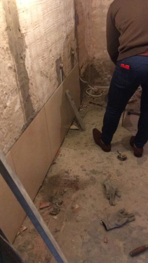 extracción de ceramicas en baño